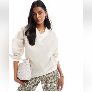 Nike Windrunner Woven Long Sleeve Crew Neck Top in Orewood - NWT - Size M